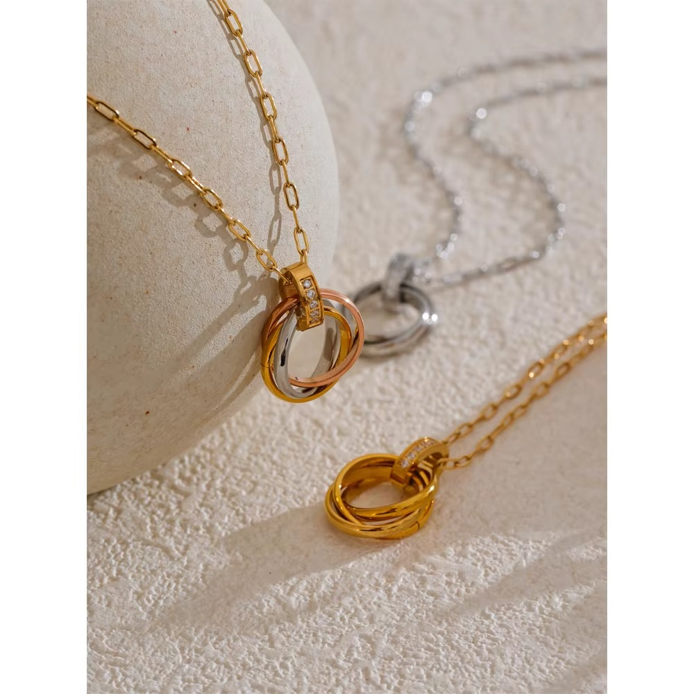 Saanvi Orbit Necklace
