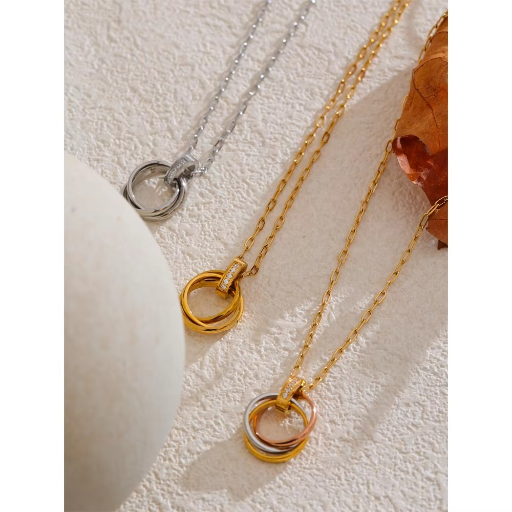 Saanvi Orbit Necklace