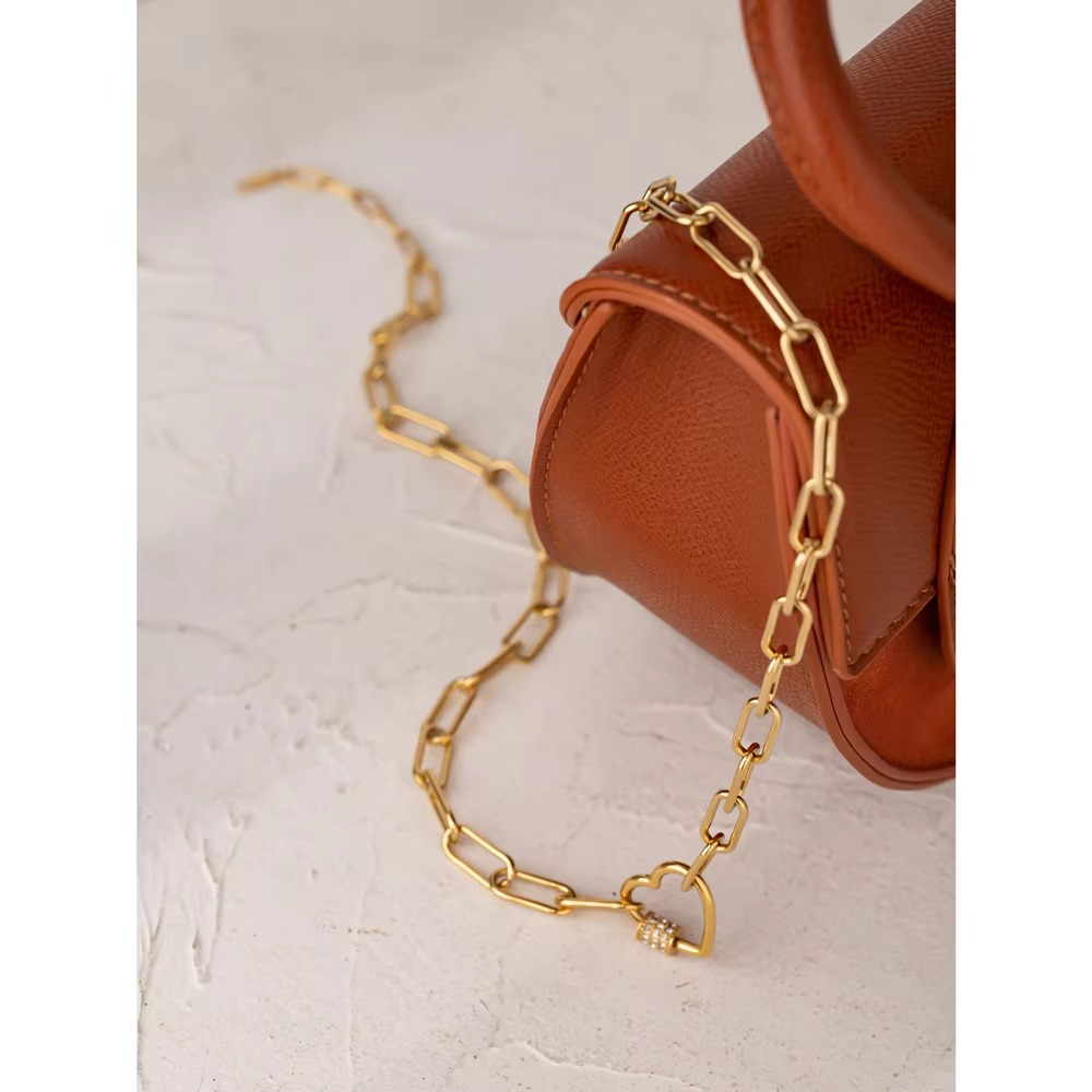 Saanvi Pave Heart Link Necklace