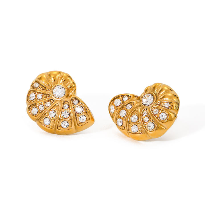Saanvi Shell Earrings