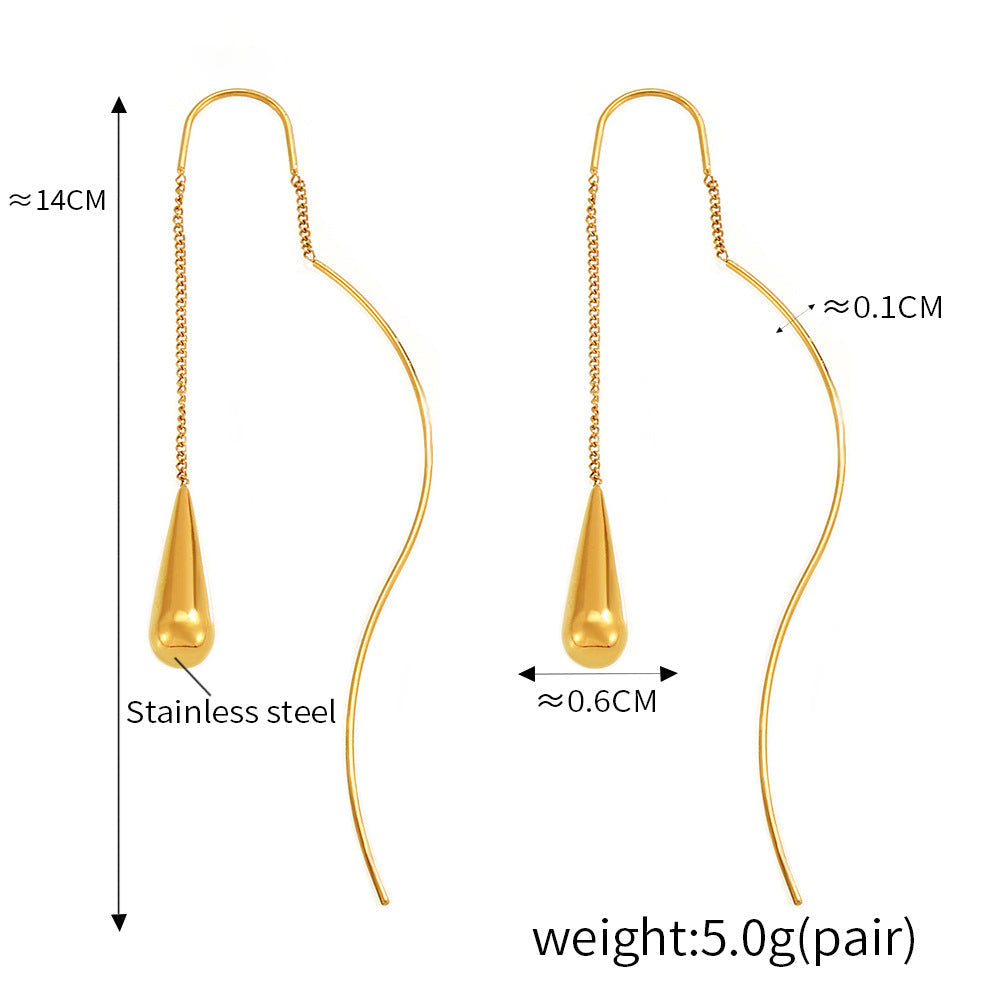 Saanvi Thread Curve Earring