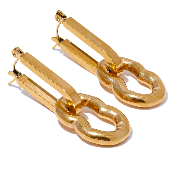 Sana Sculpted Link Earrings