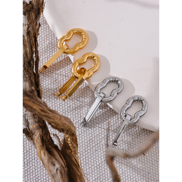 Sana Sculpted Link Earrings