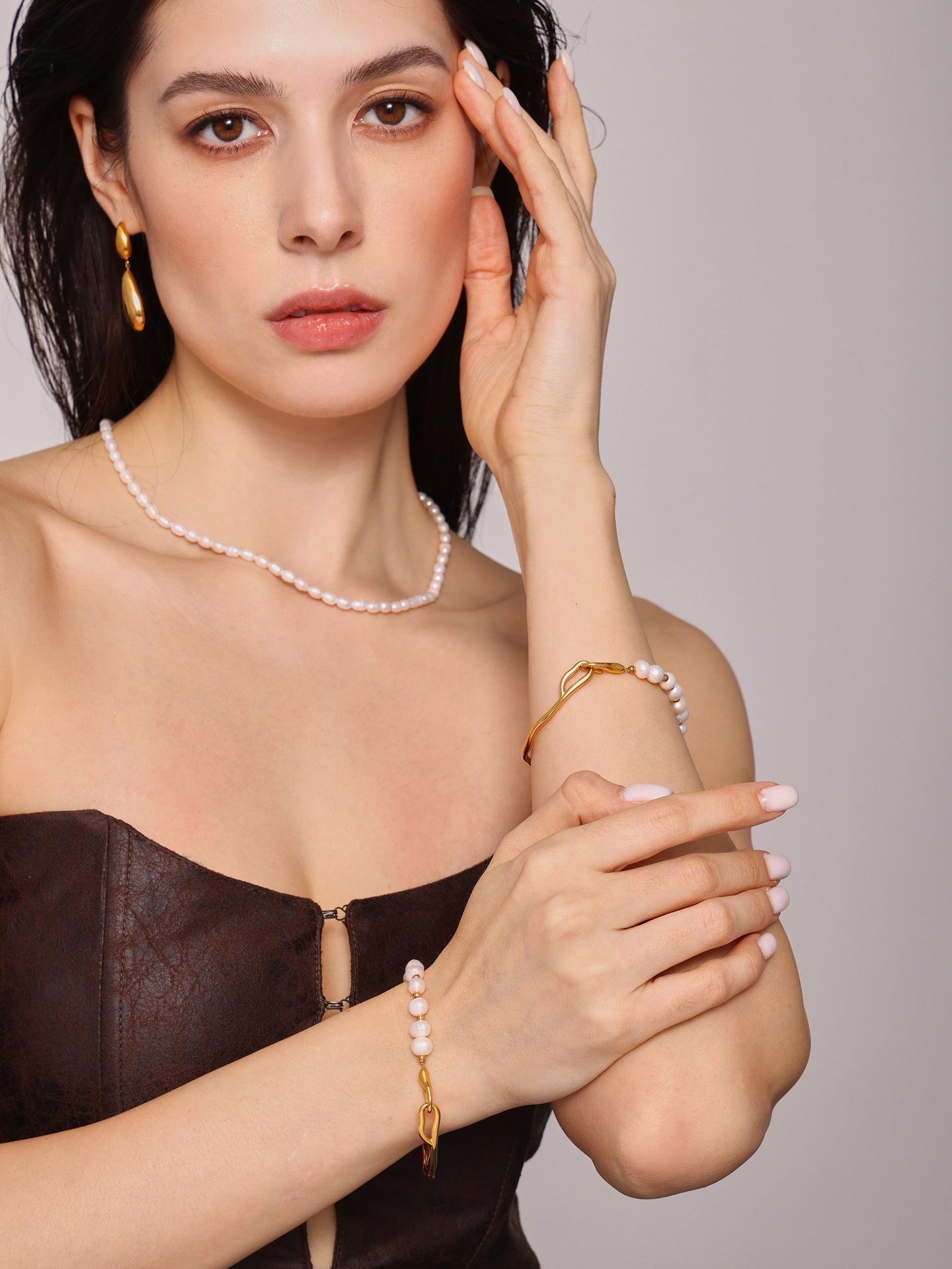 Sitara Pearl Orbit Bangle