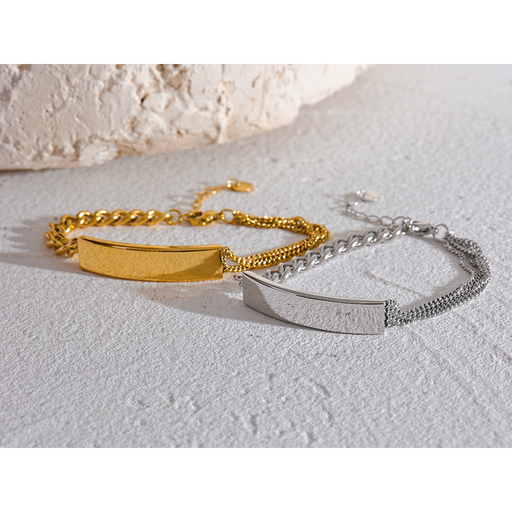 Sonal Statement Collar