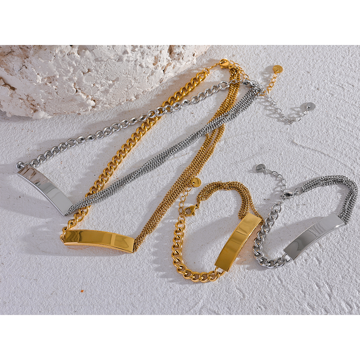 Sonal Statement Collar