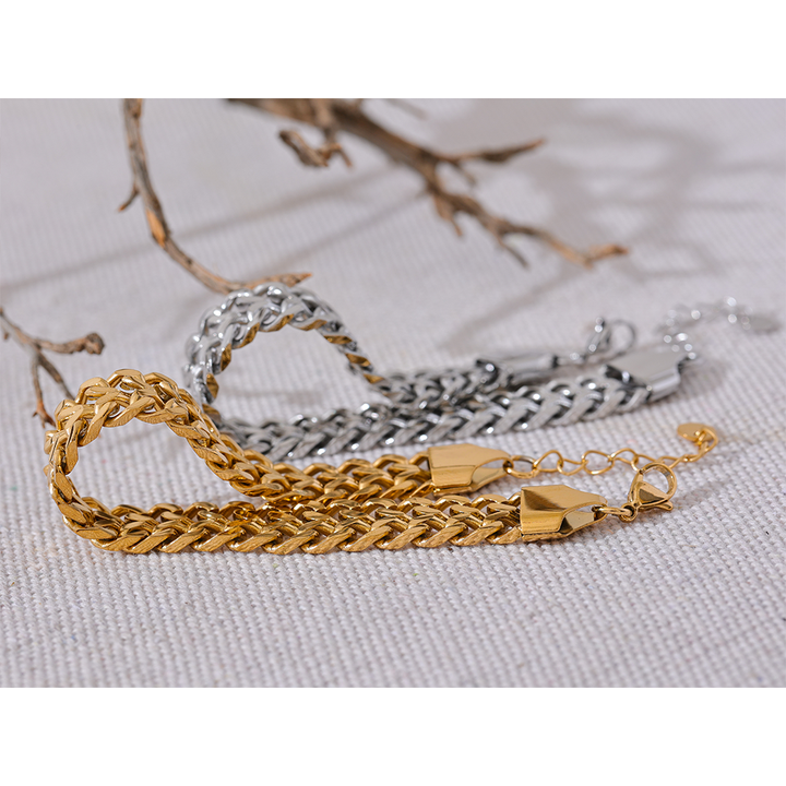 Tanvi Chain Link Bracelet