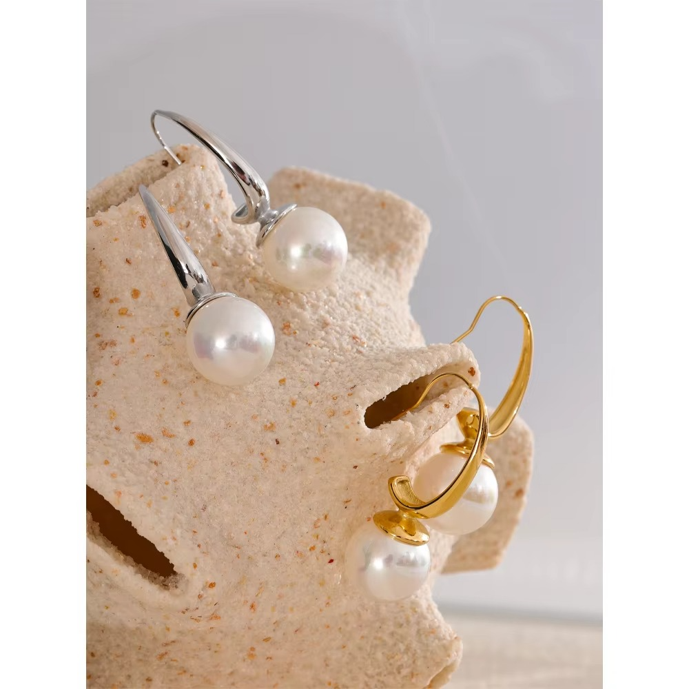 Zara Crystal Loop Earrings