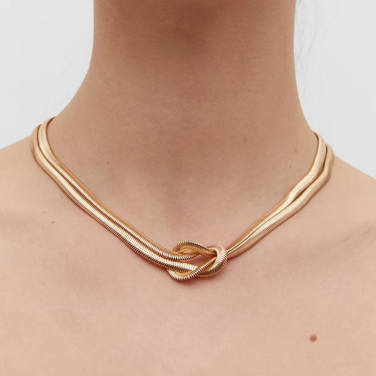 Ziya Knot Snake Chain