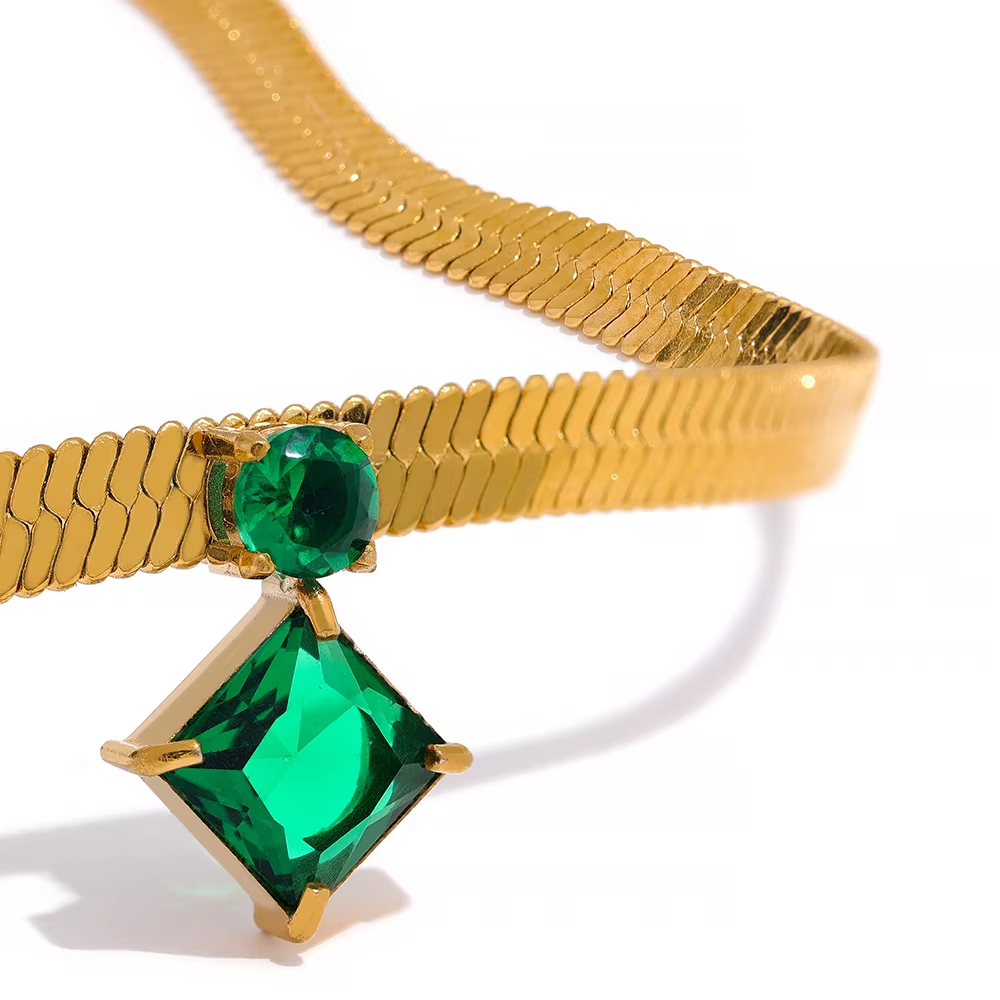 Zoya Emerald Snake Chain Necklace