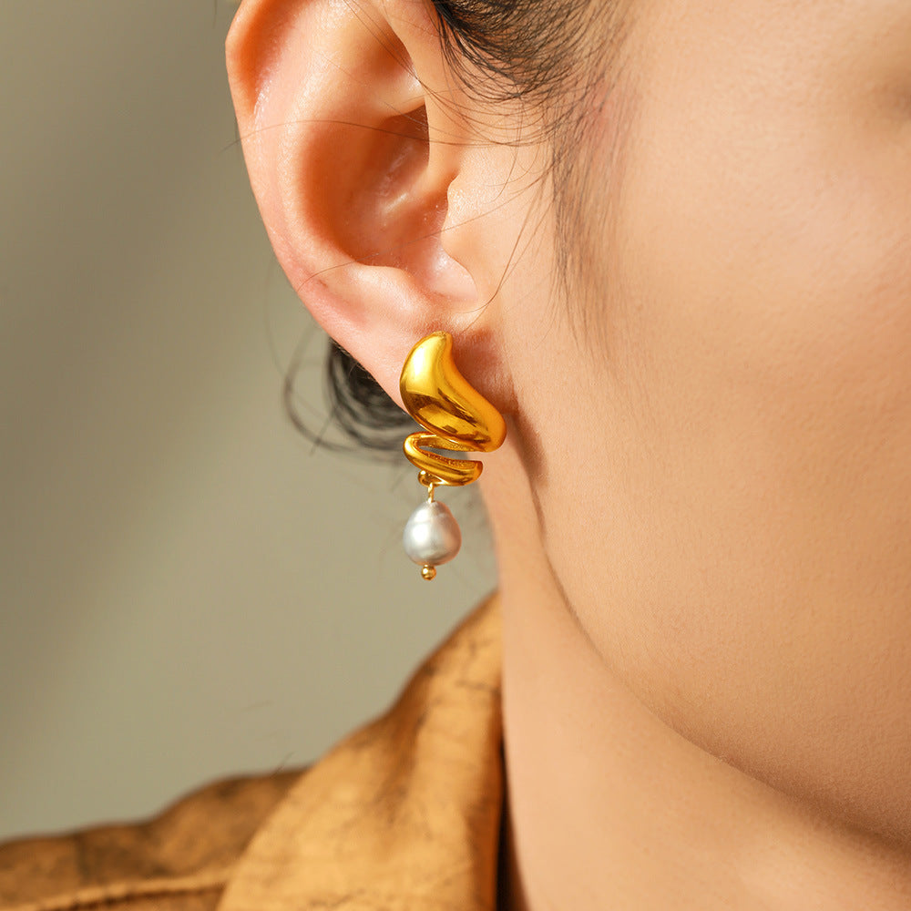 Zuri Pearl Drop Earrings