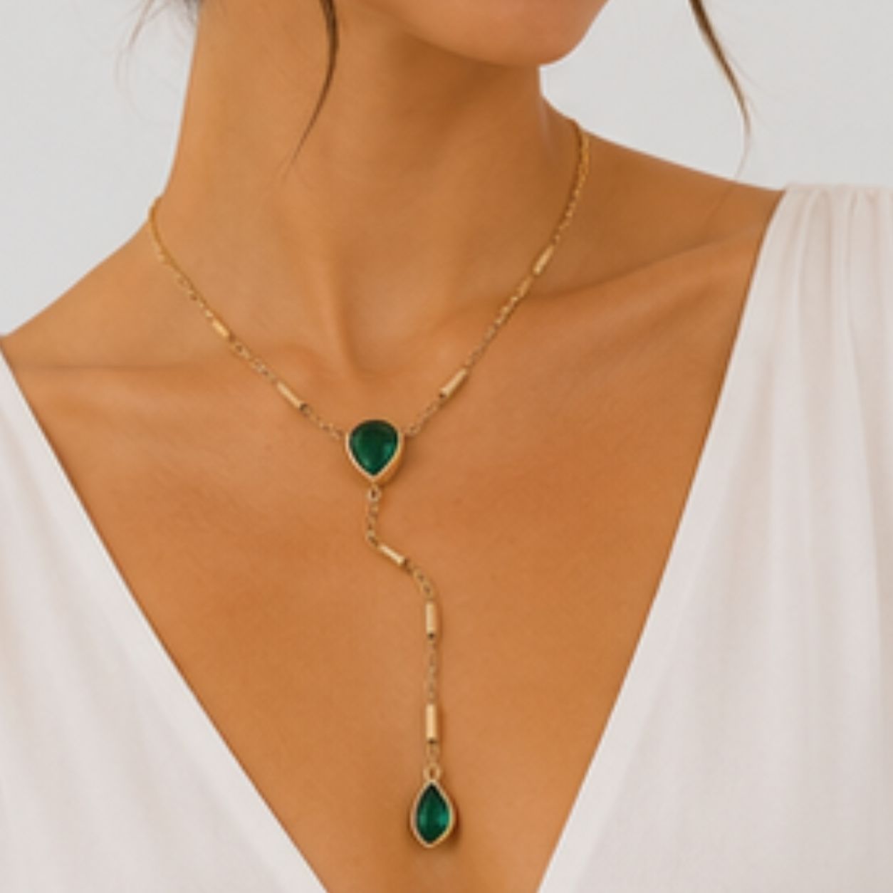 Avni Emerald Teardrop Necklace