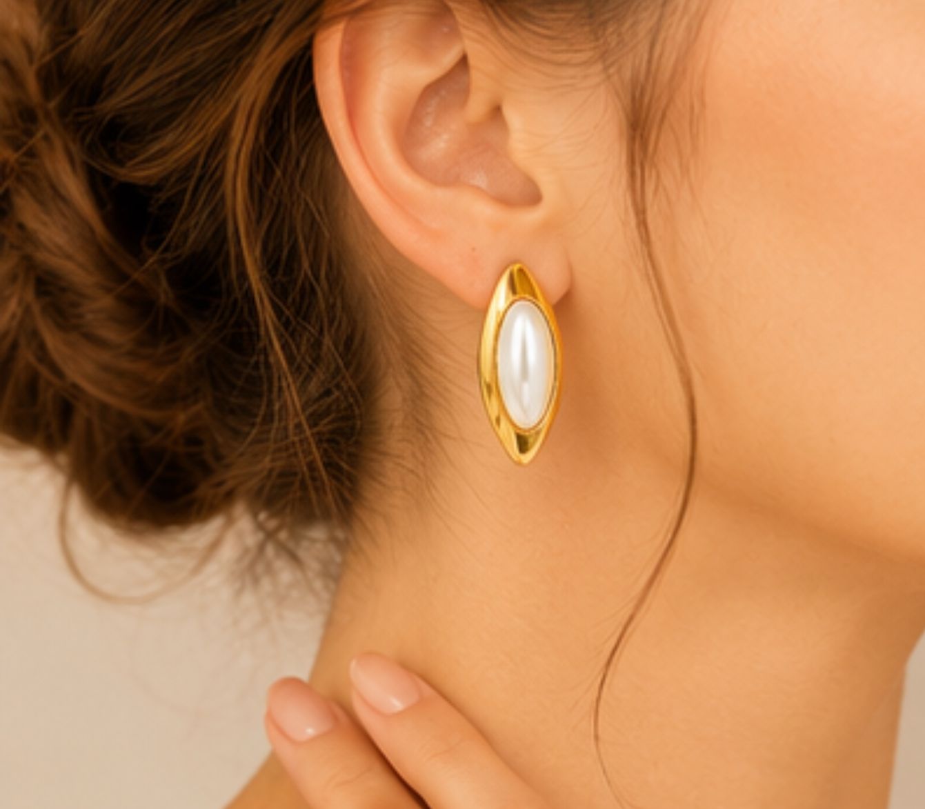 Zehra Pearl Capsule Earrings