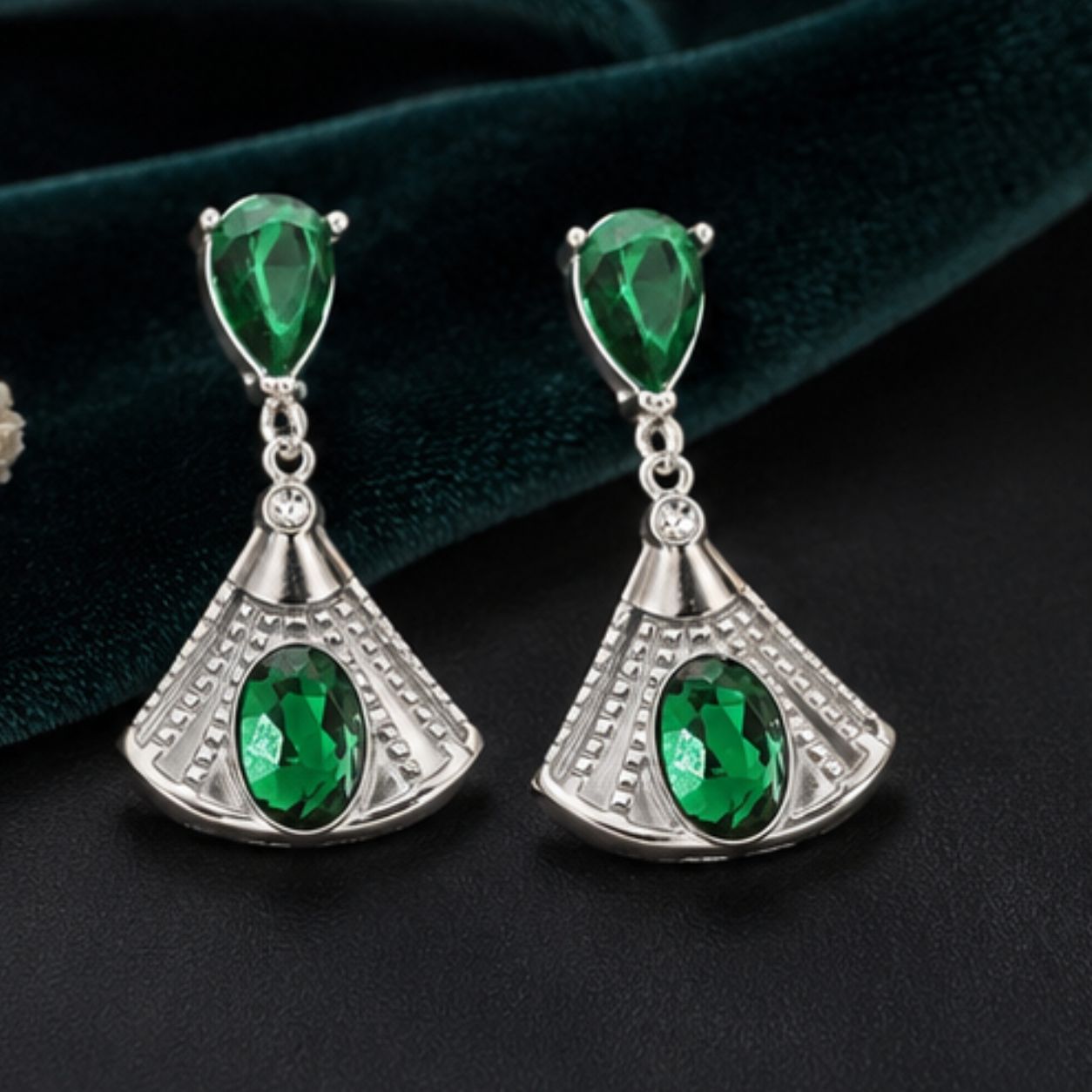 Mira Dome Earring