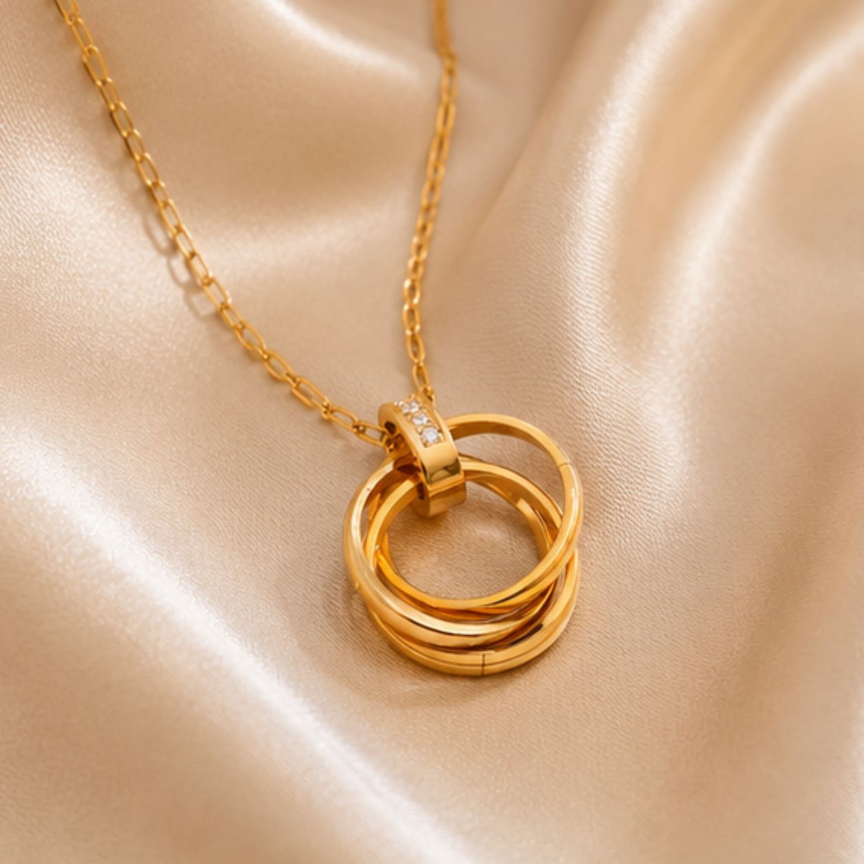 Saanvi Orbit Necklace