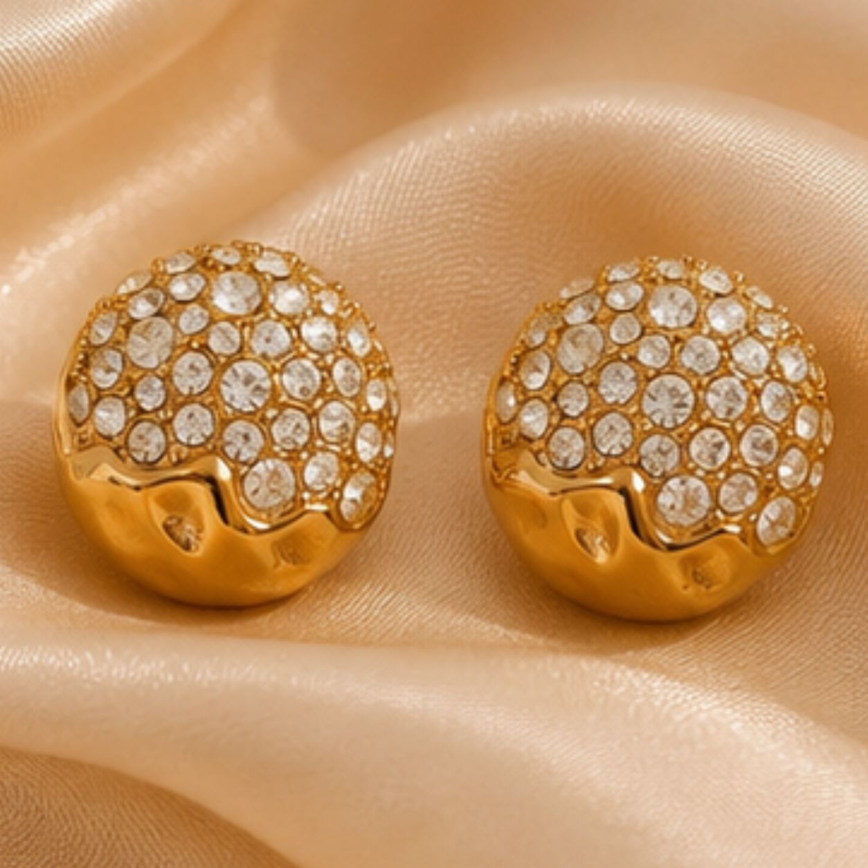 Tara Halo Studs