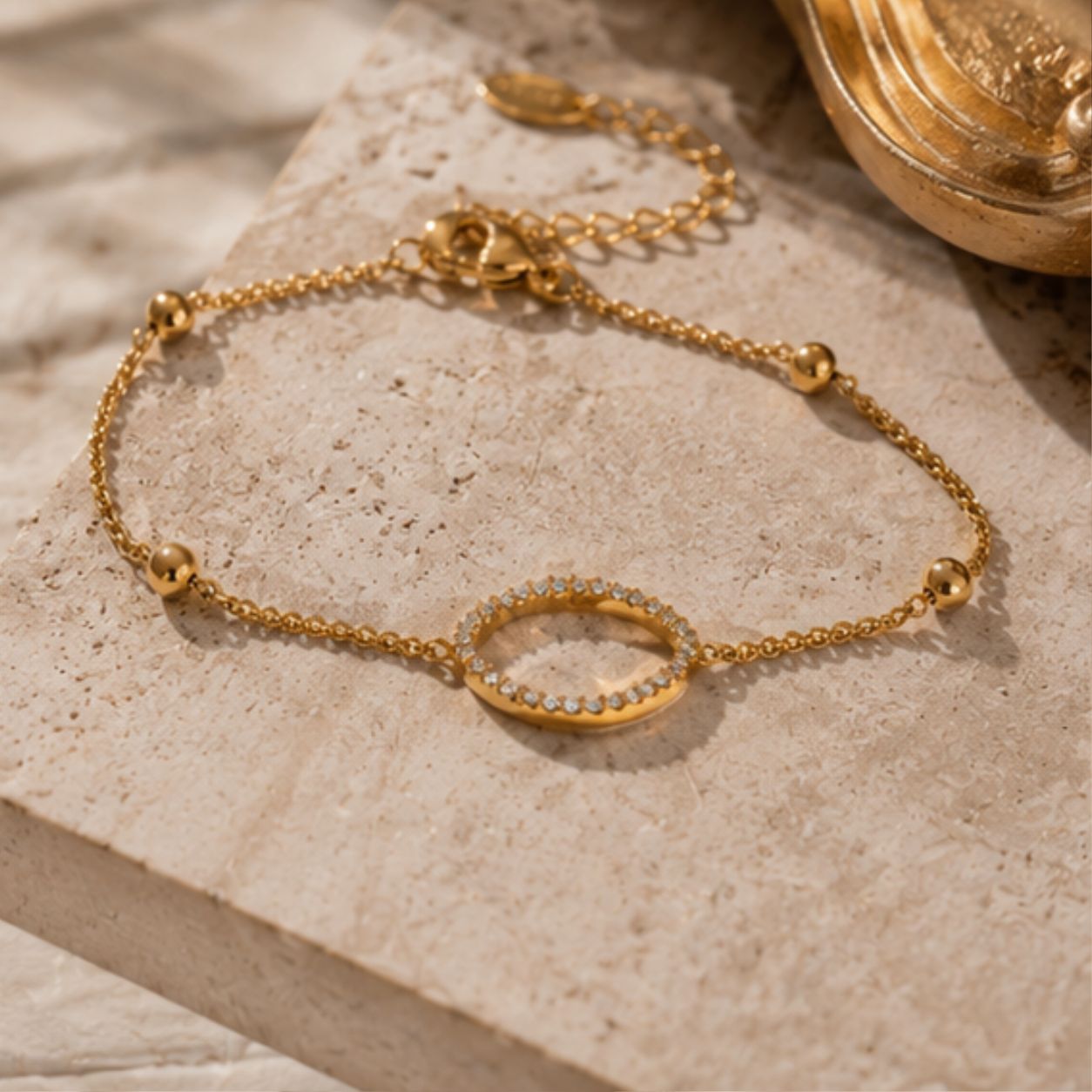 Aarohi Rounded Zircon Bracelet