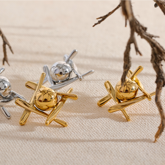 Amara Twist Earrings