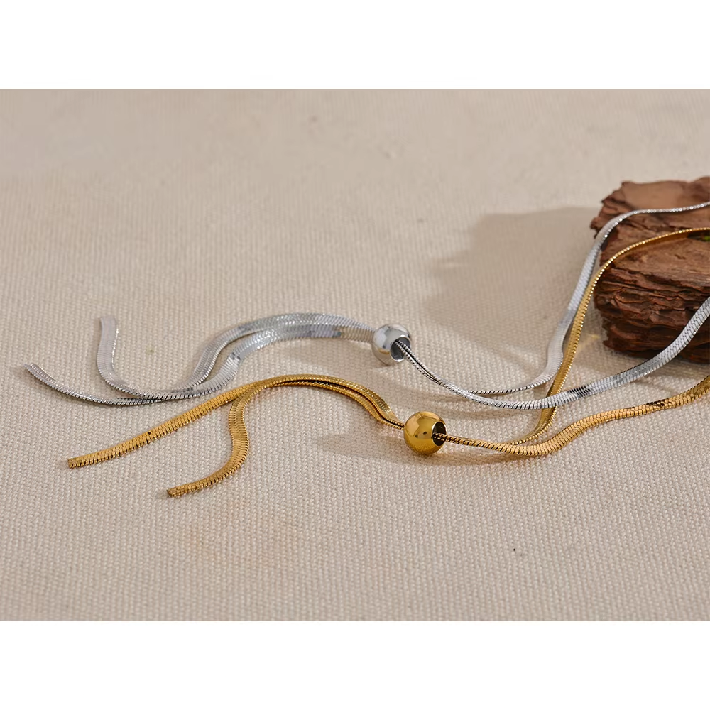 Chavi Flowline Necklace