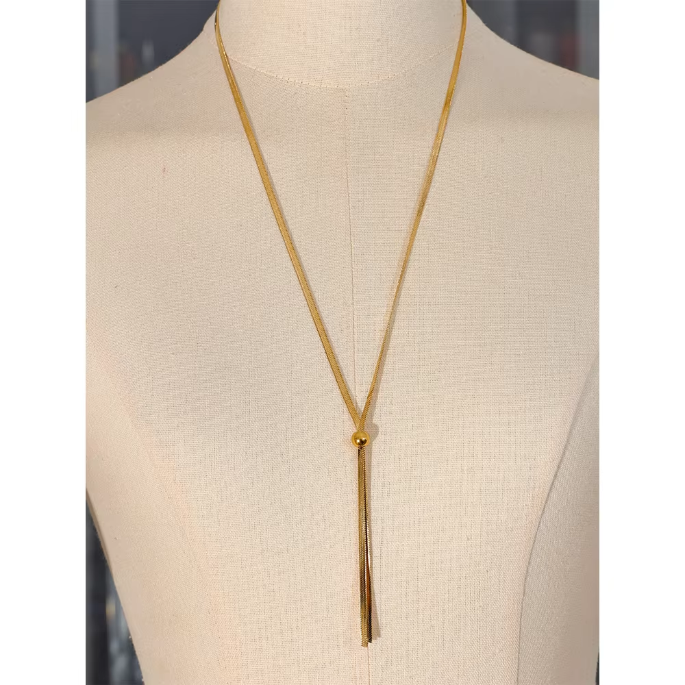Chavi Flowline Necklace