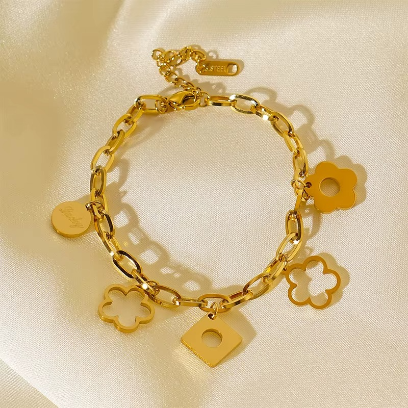 Ishani Bloom Charm Bracelet