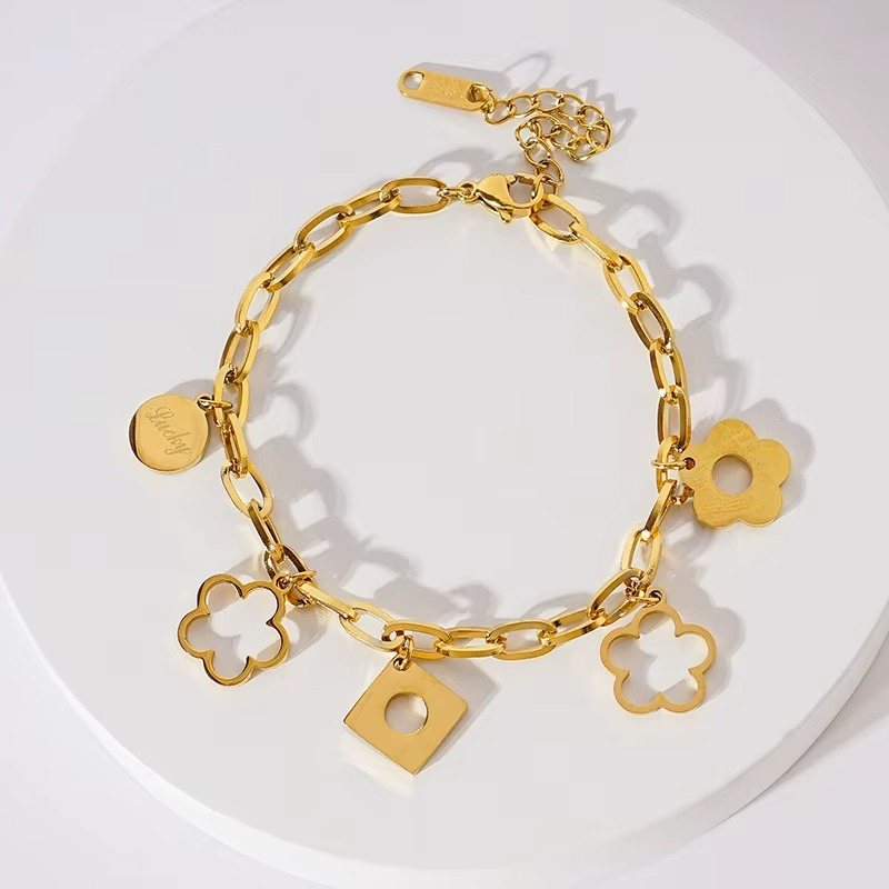 Ishani Bloom Charm Bracelet