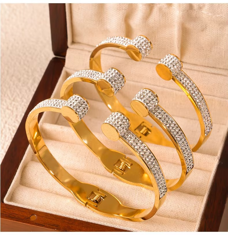 Noor Lock Crystal Bracelet