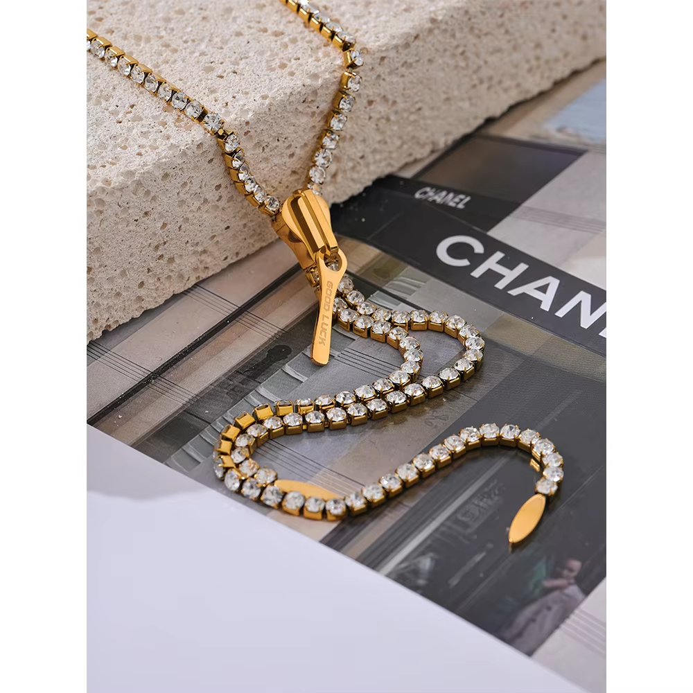 Noor Pearl Stone Necklace