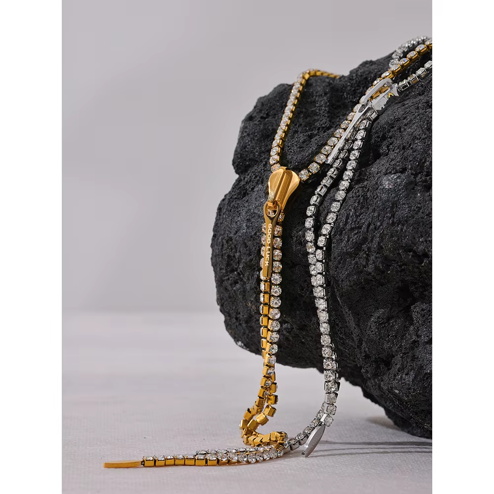 Noor Pearl Stone Necklace
