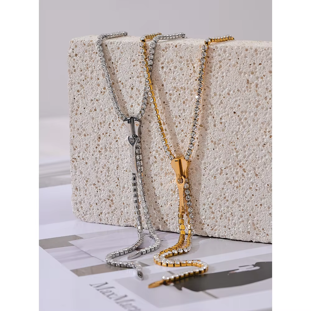Noor Pearl Stone Necklace